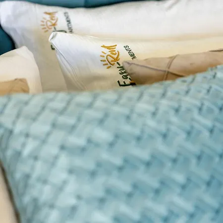 De-lux M - Easy - Rent Апартаменты Нехоже