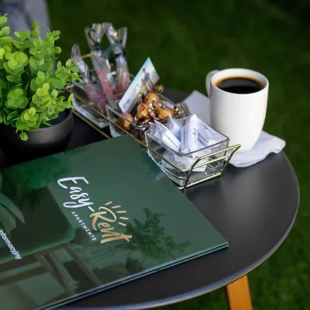 De-lux M - Easy - Rent