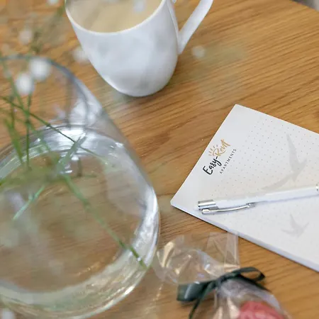 De-lux M - Easy - Rent Daire