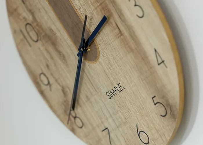 De-lux M - Easy - Rent Нехоже