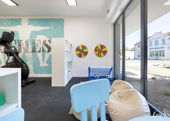 Апартаменты De-lux M - Easy - Rent *